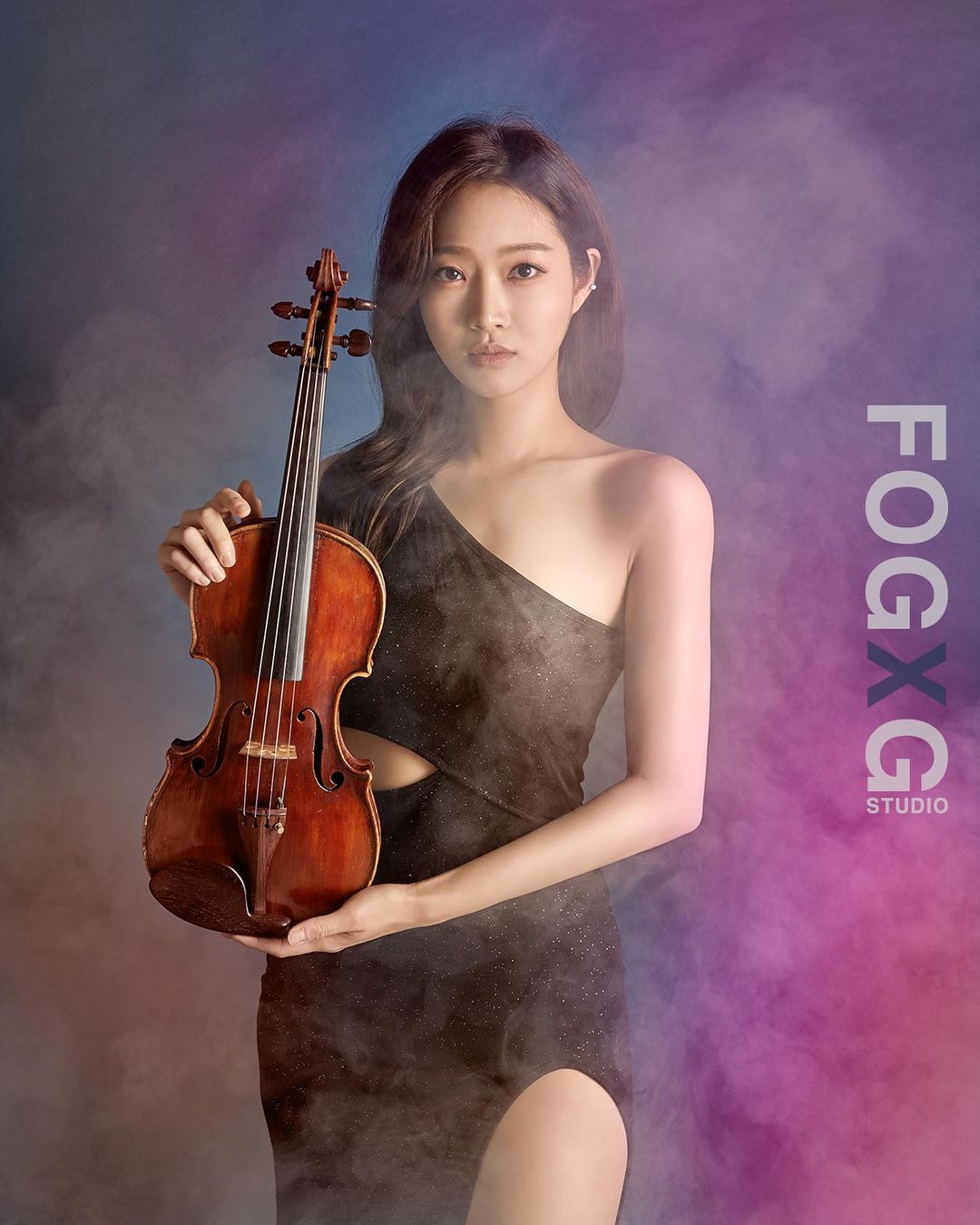 韩国正妹《Jinyoung》典雅气质与火辣兼具的美女 - 爱享多